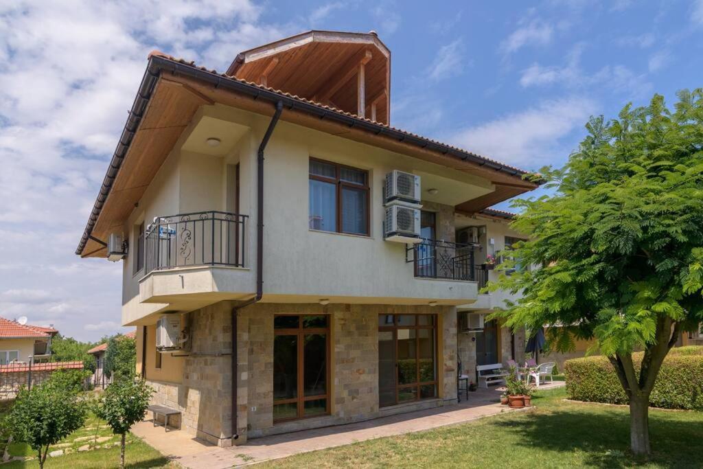 Penkov Villa